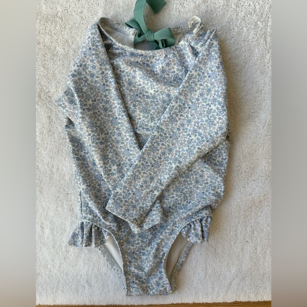 Minnow floral rashguard